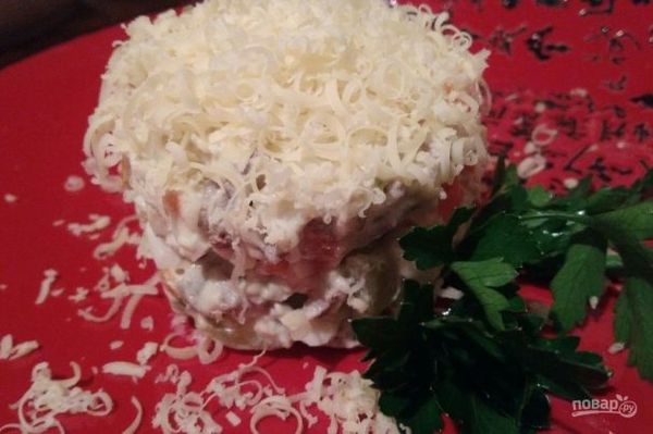 Салат из печени с сыром