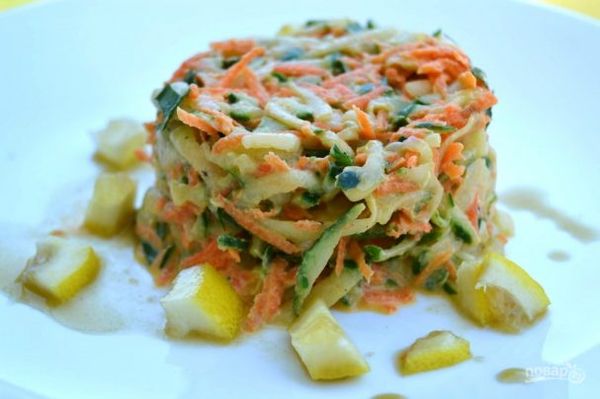 Салат из огурца и моркови Салат из огурца и моркови