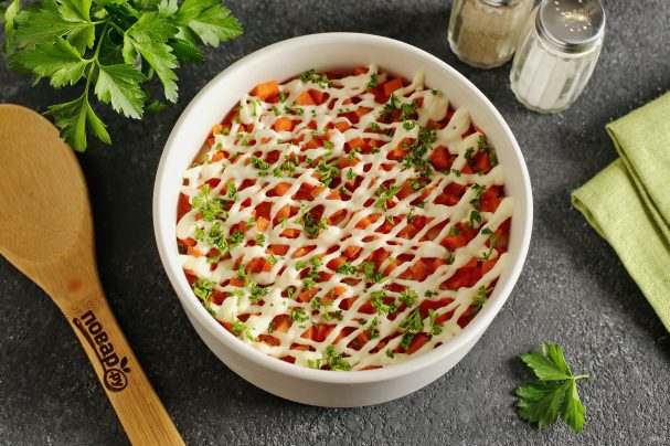 Салат с курицей и морковью