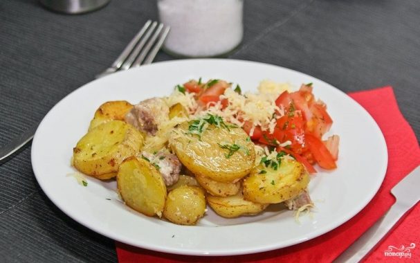 Слоеная картошка со свининой