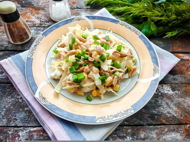Салат с курицей и арахисом Салат с курицей и арахисом