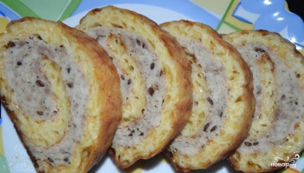 Мясной рулет в сырной корочке