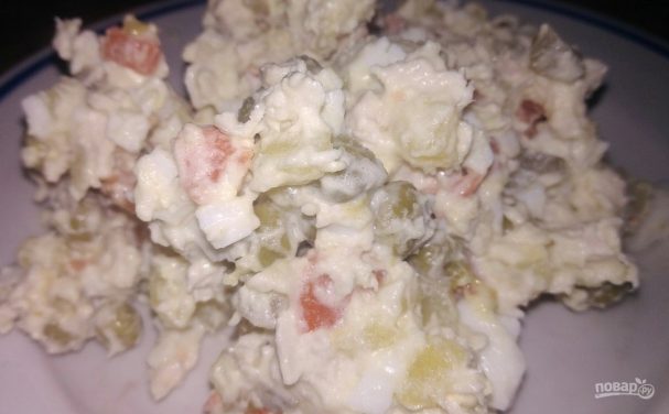 Мясной салат с индейкой