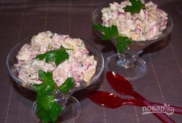 Зимний салат с курицей