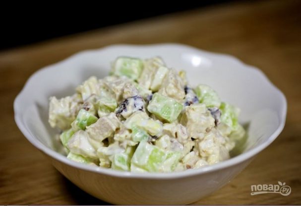 Рецепт салата из курицы с черносливом