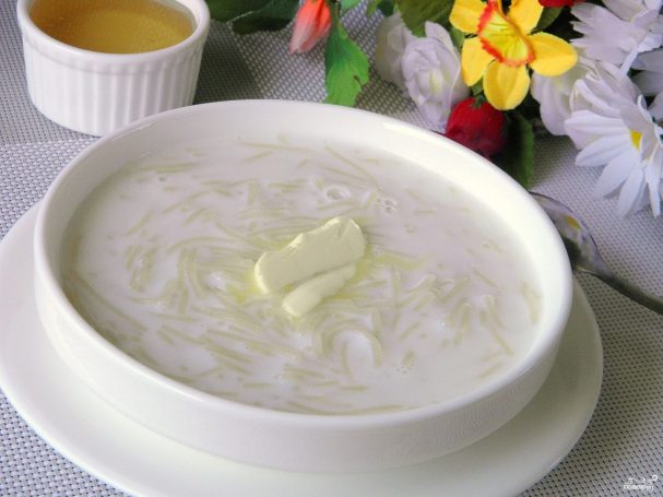 Молочная каша с вермишелью