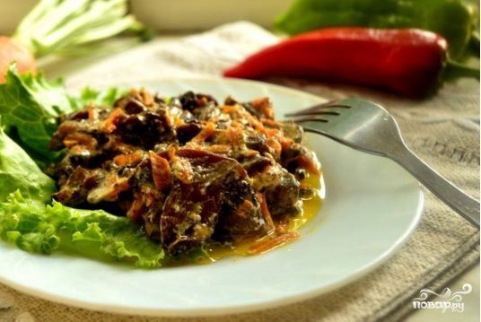 Морковь с грибами тушеная