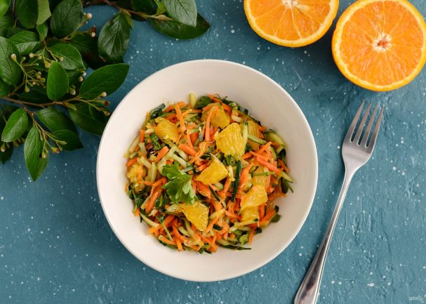 Салат с корейской морковью и апельсином