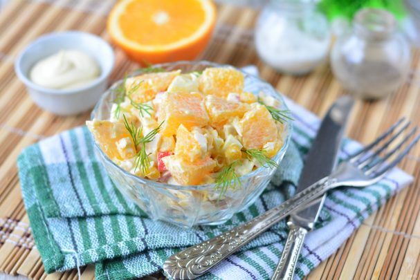 Салат с кукурузой и апельсином