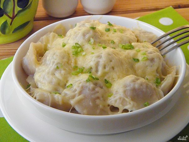 Пельмени с сыром в духовке