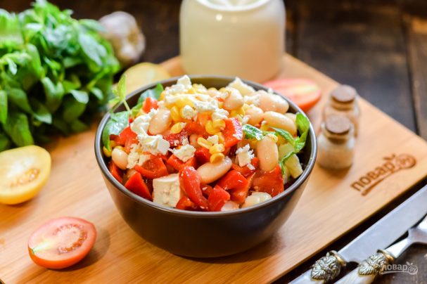 Салат с фасолью и фетой