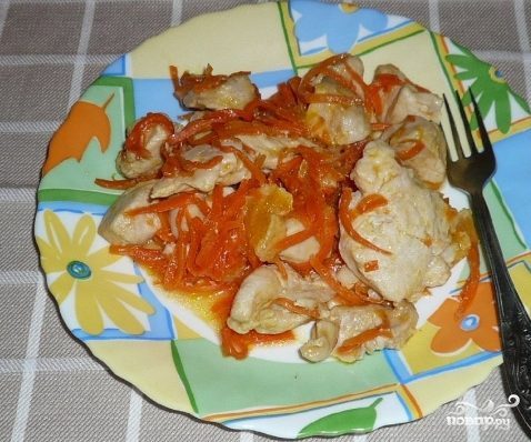 Куриная грудка с морковью