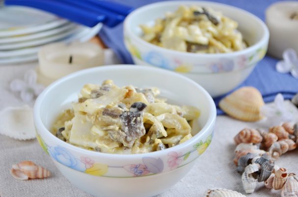 Салат из кальмаров