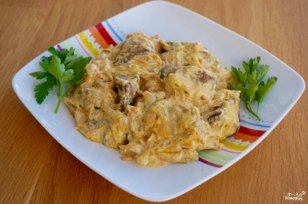 Куриная печень с морковью