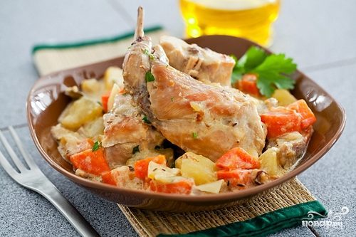 Рагу из кролика в мультиварке