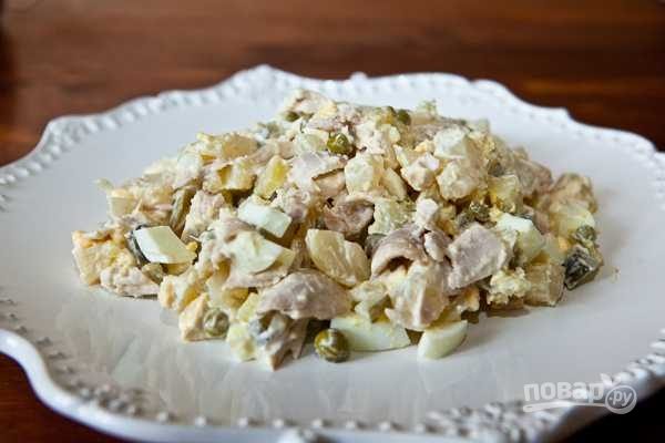 Столичный салат с курицей