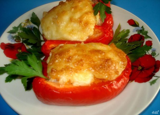 Фаршированные перцы в духовке