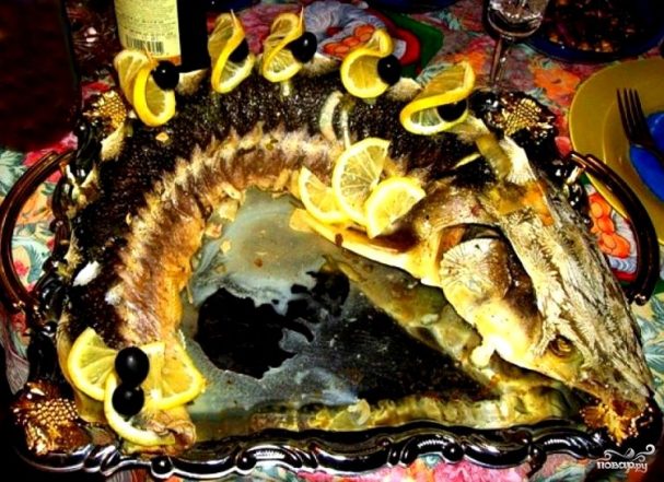 Стерлядь, запеченная целиком Стерлядь, запеченная целиком