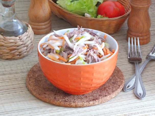 Мясной салат с дайконом