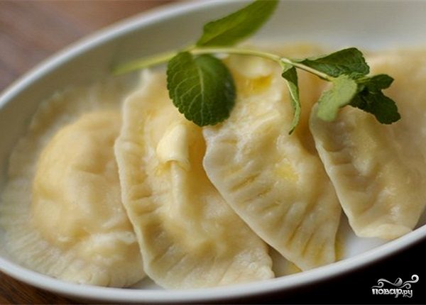 Вареники с сыром сулугуни Вареники с сыром сулугуни